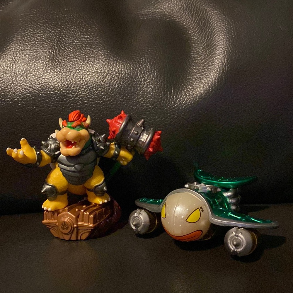 Activision Skylanders SuperChargers Bowser and Clown Cruiser